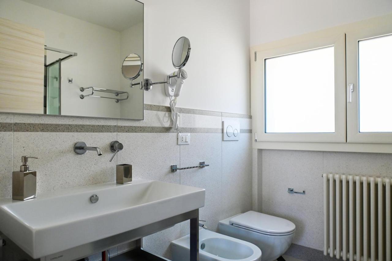 Perle Marine Suite Apartments Castro  Ngoại thất bức ảnh