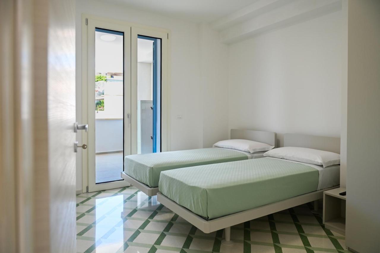 Perle Marine Suite Apartments Castro  Ngoại thất bức ảnh