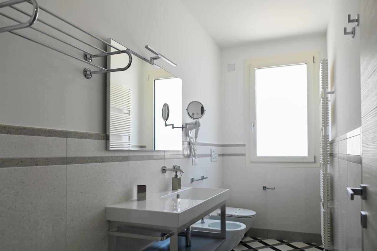 Perle Marine Suite Apartments Castro  Ngoại thất bức ảnh